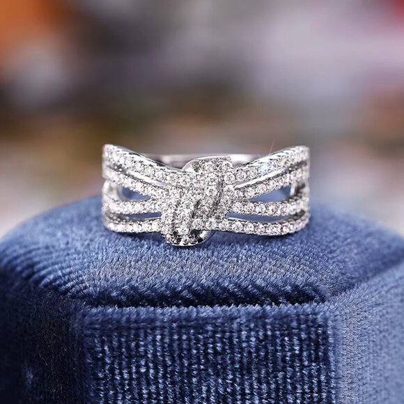 18k White Gold Diamond Knot Ring - Picture 3 of 10